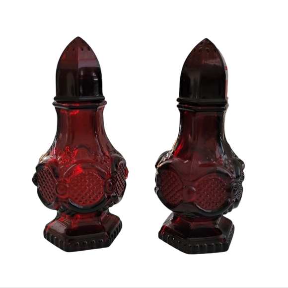 Vintage Avon Other - Vintage Avon 1876 Cape Cod Collection Salt & Pepper Shaker Set
